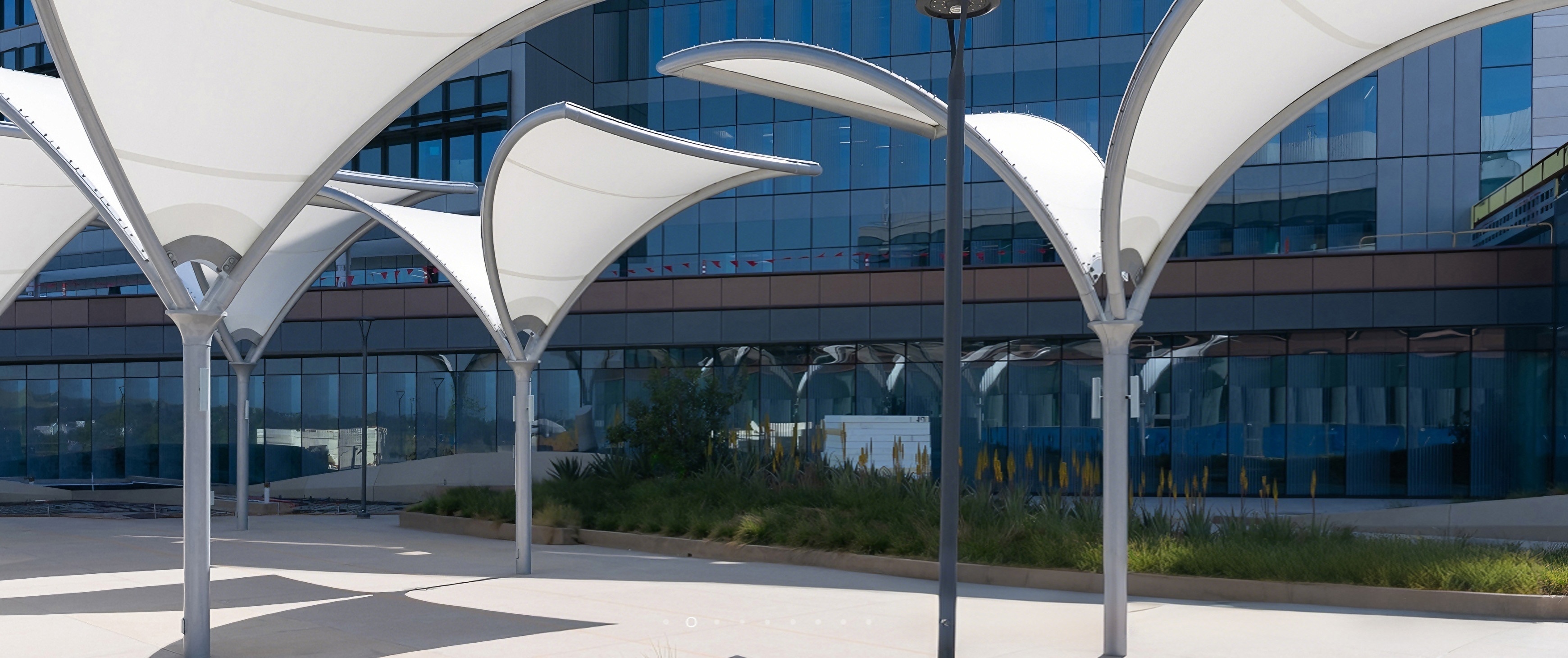 尔湾校区的膜结构与建筑美学实践(图2)